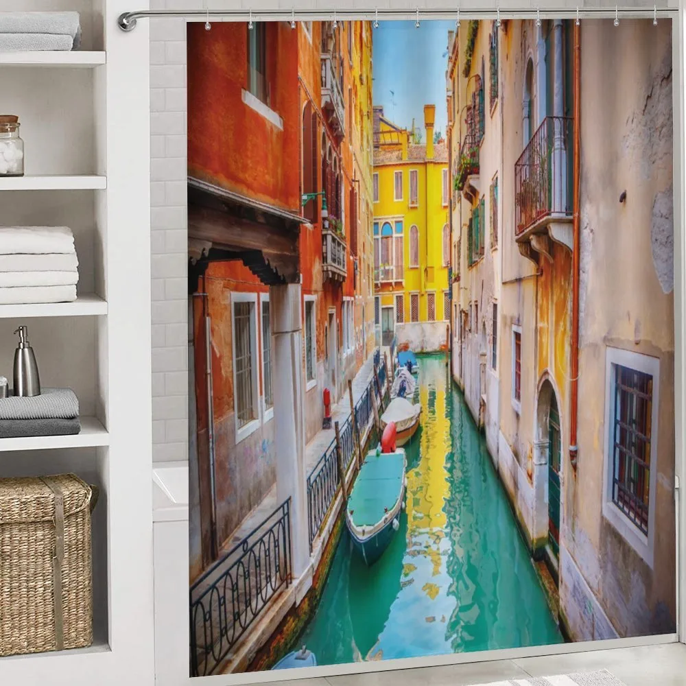 Vibrant Canal Gondolas — Detail 4