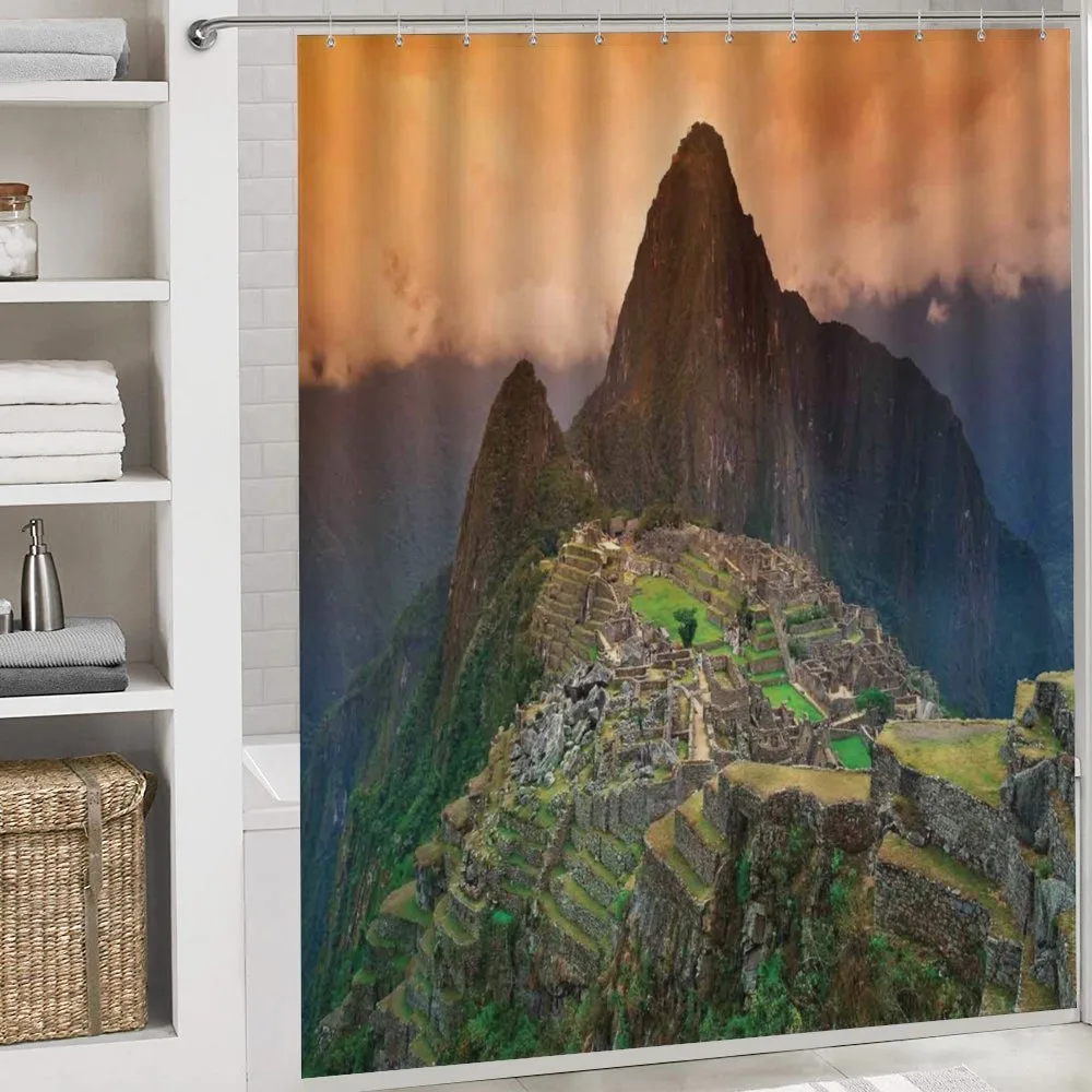 Machu Picchu Ruins Photo — Detail 4