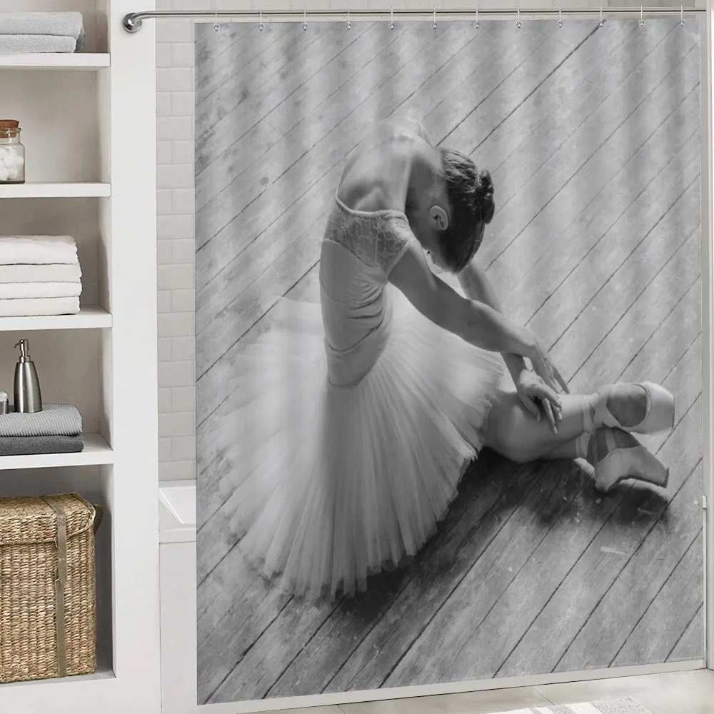 Young Dancer in Studio — Detail 4