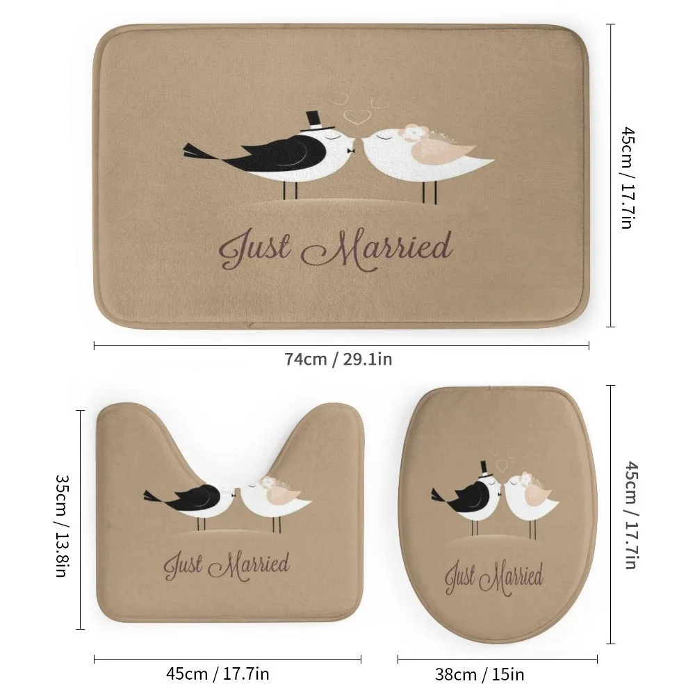 Just Married Birds Kiss — Detail 1