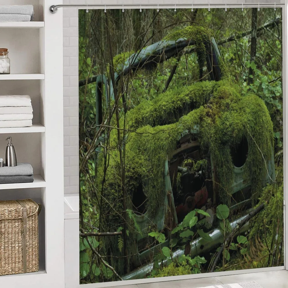 Old Classic Car Forest — Detail 4
