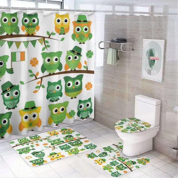 Ir˝sh Owls on a shower curtain