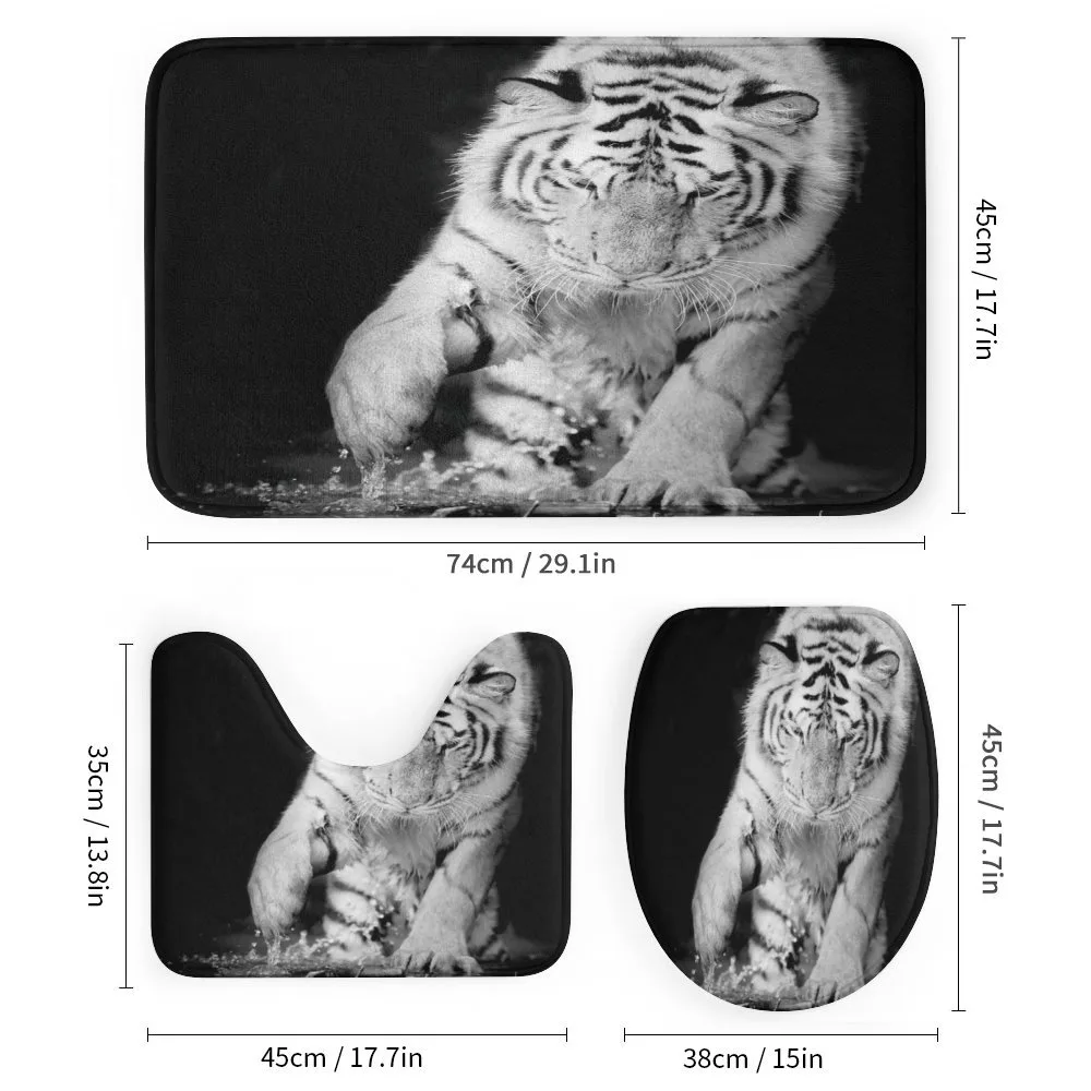 Large Cat Plays in Water — Detail 1