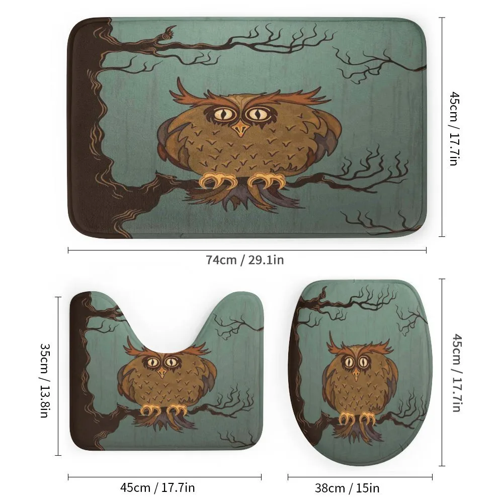 Tired Owl on Oak Tree — Detail 1