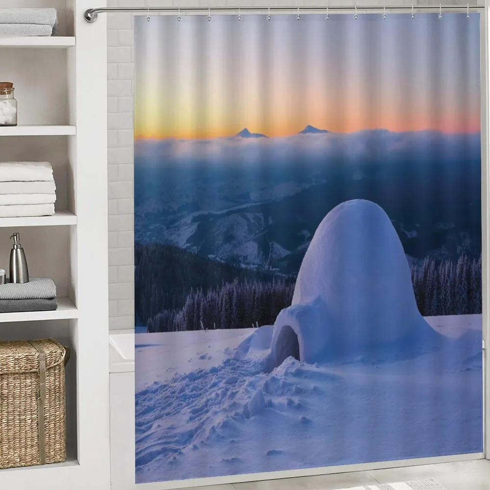 Huge Snowy Hut — Detail 4