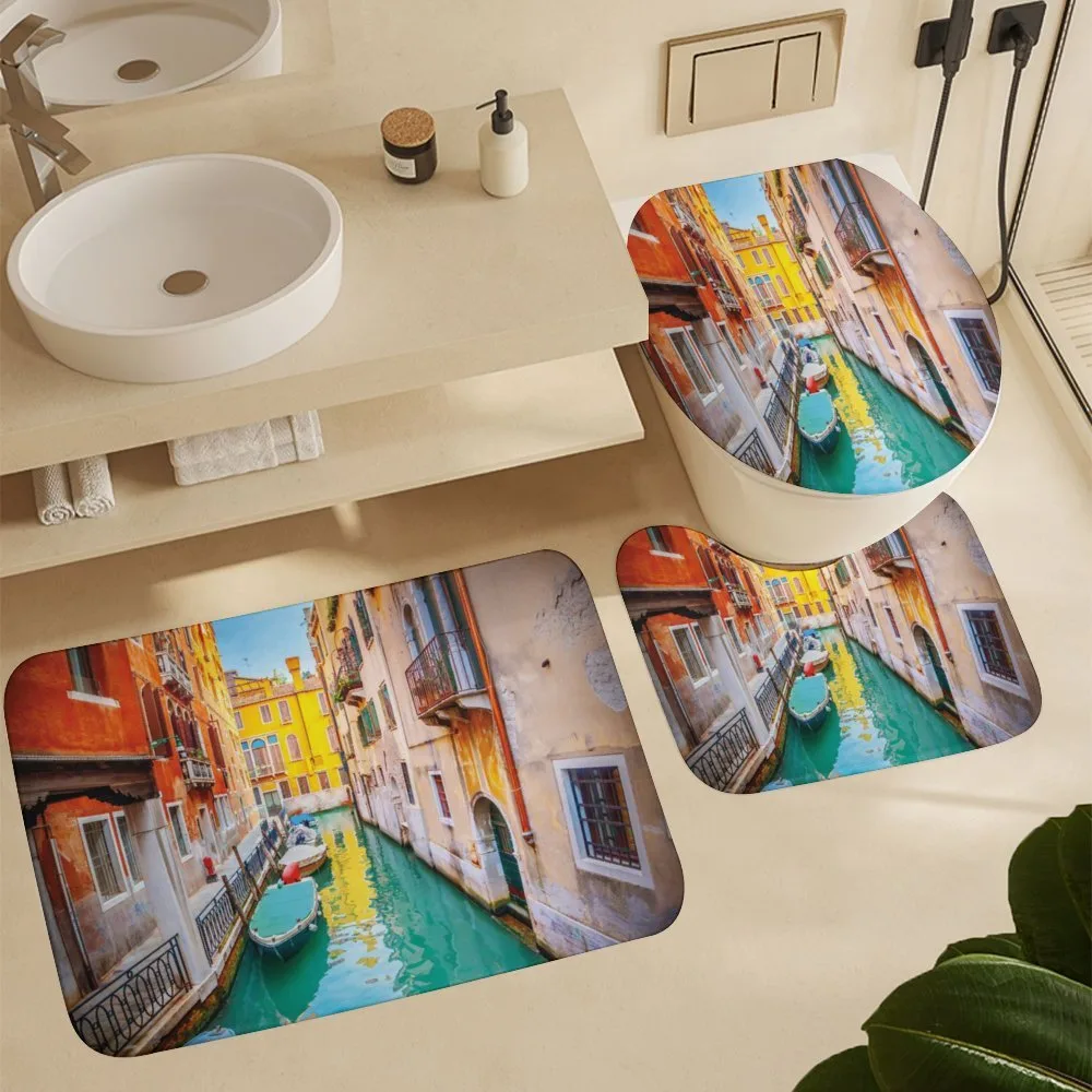 Vibrant Canal Gondolas — Detail 5