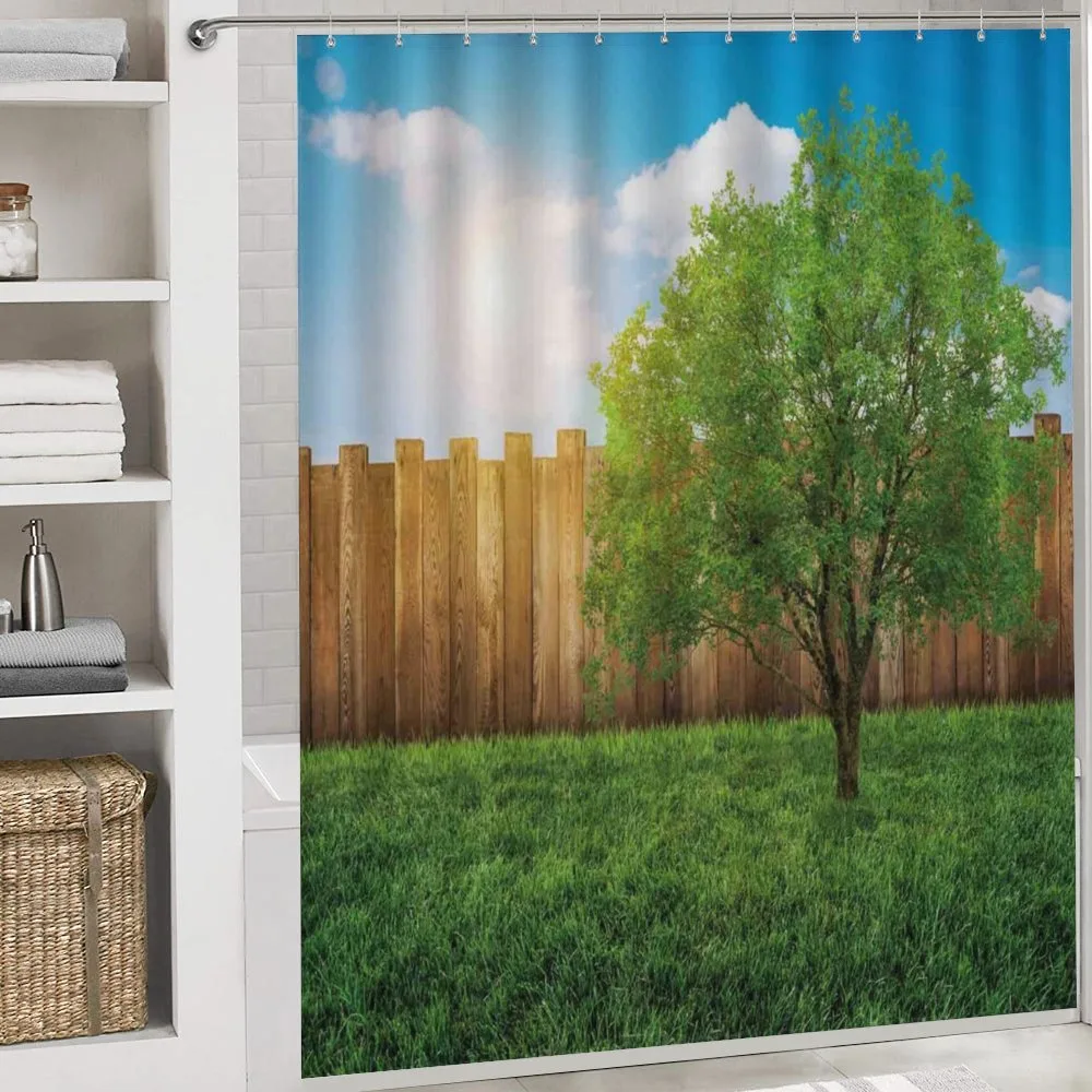 Life Tree Yard Field — Detail 4